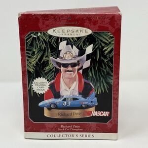 HALLMARK KEEPSAKE RICHARD PETTY -NASCAR ORNAMENT NEW IN BOX 1998